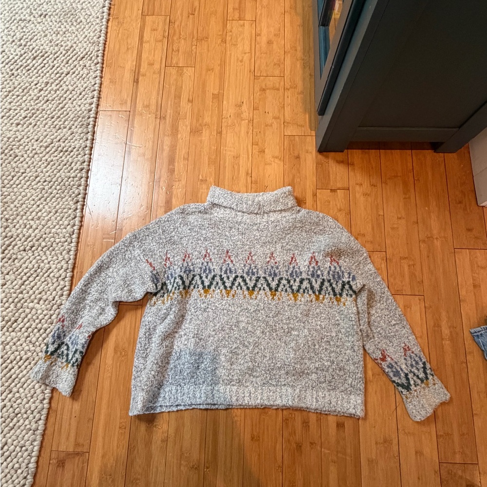 Cozy Gray Patterned Women's Sweater